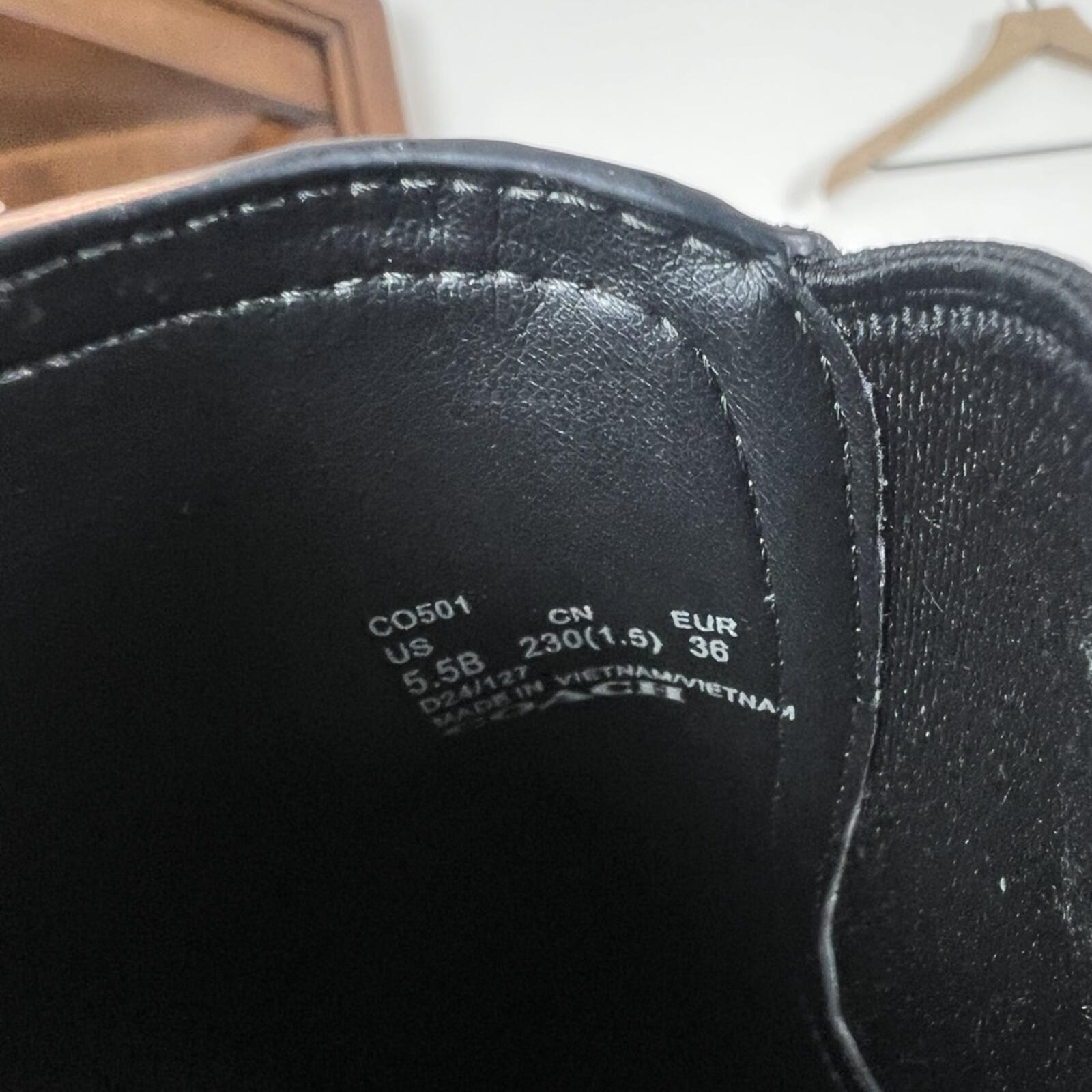 Coach Black Leather Chelsea Boots Lug Sole Ankle Boot Womens 5.5