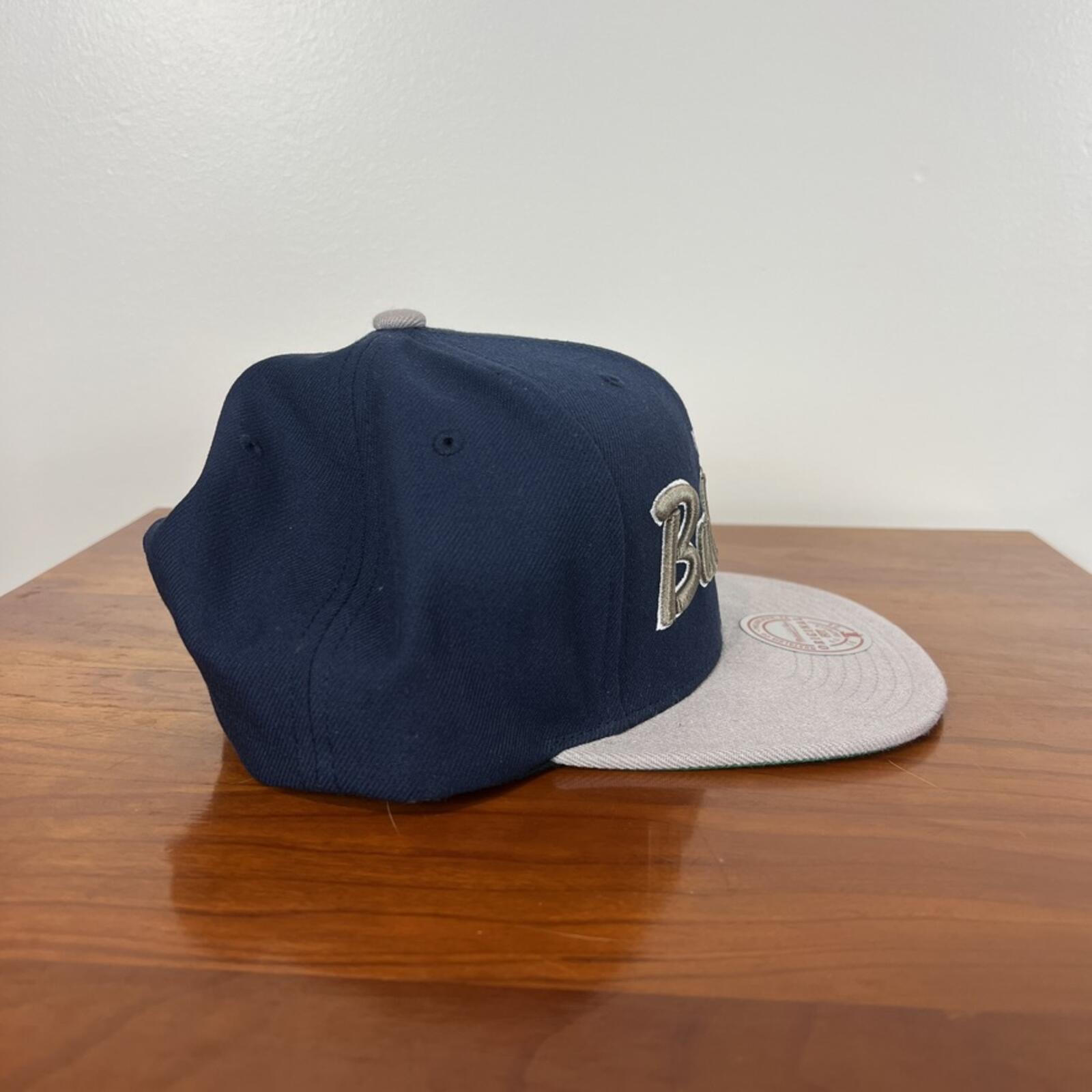 Yale Bulldogs Snapback Hat Mitchell & Ness Navy Gray NWT NCAA Cap