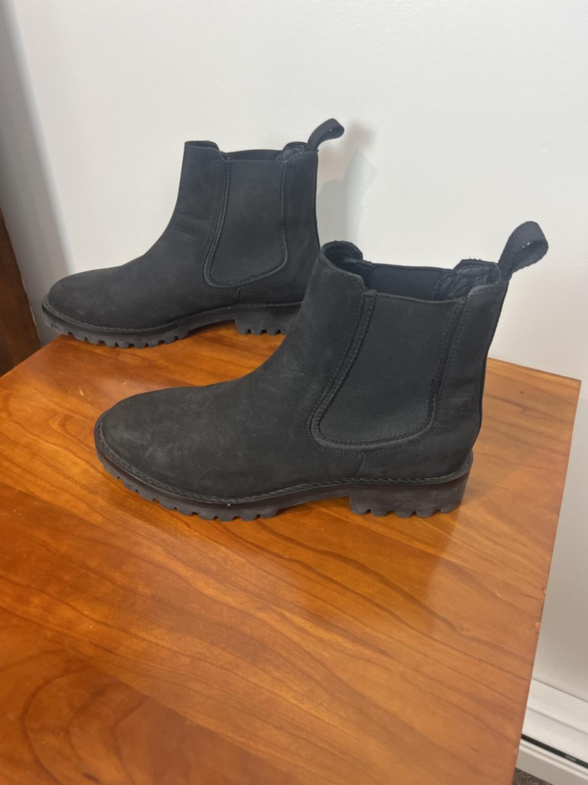 Thursday Boot Co Black Chelsea Boots Lug Sole Leather Size 7 Wide NWOT
