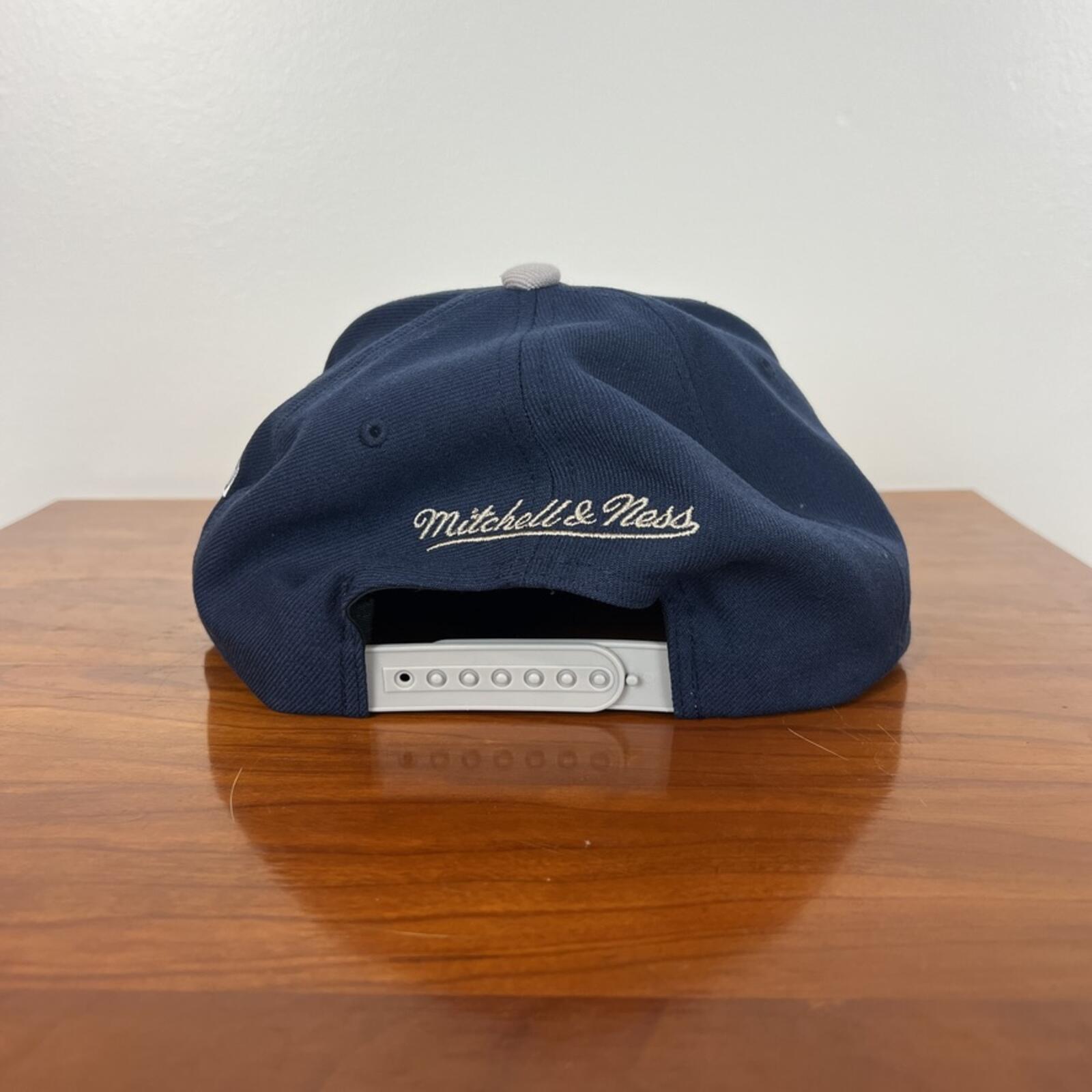 Yale Bulldogs Snapback Hat Mitchell & Ness Navy Gray NWT NCAA Cap