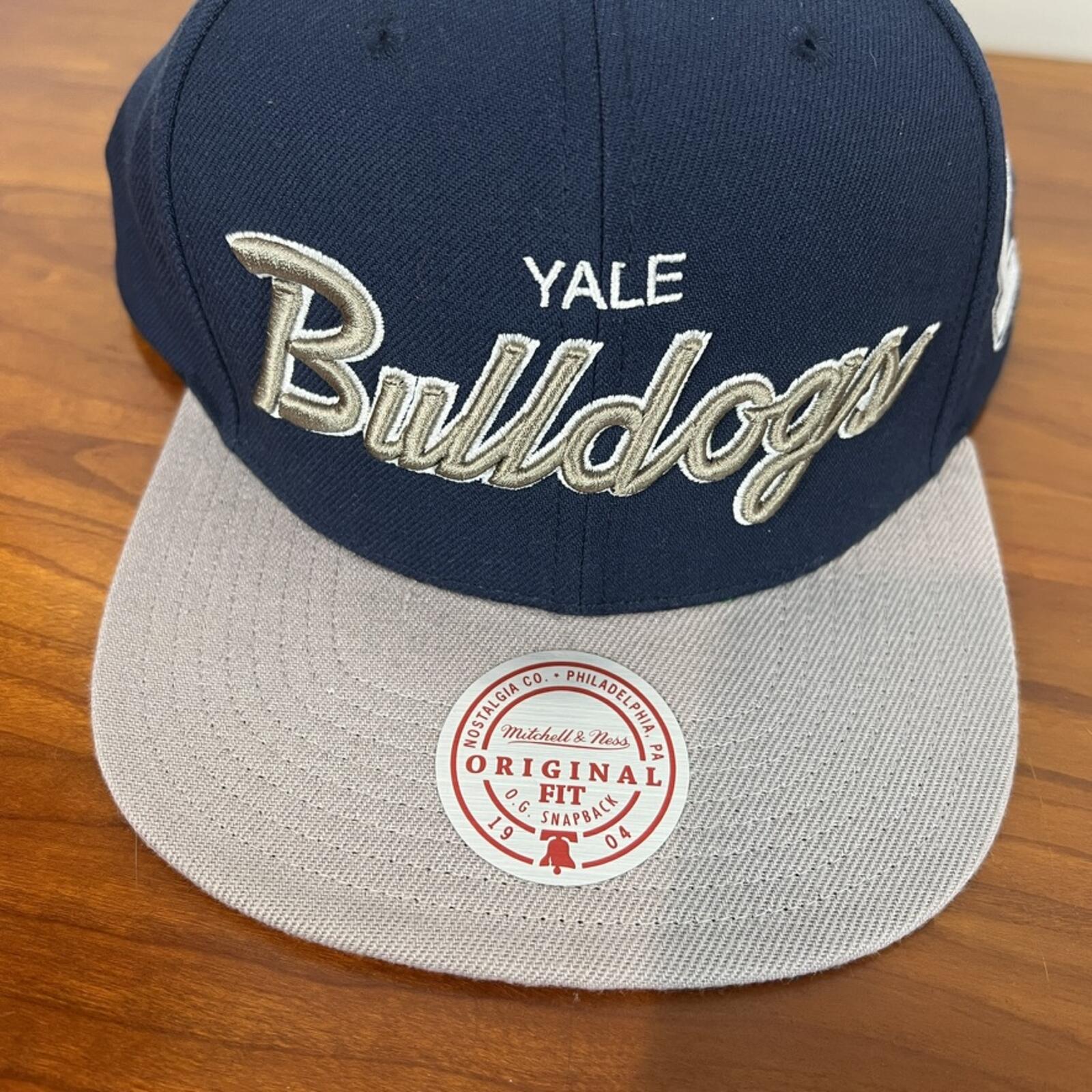 Yale Bulldogs Snapback Hat Mitchell & Ness Navy Gray NWT NCAA Cap
