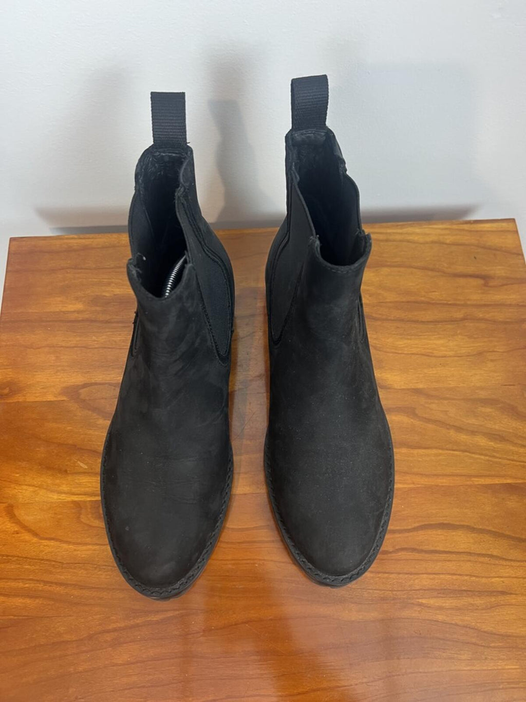 Thursday Boot Co Black Chelsea Boots Lug Sole Leather Size 7 Wide NWOT
