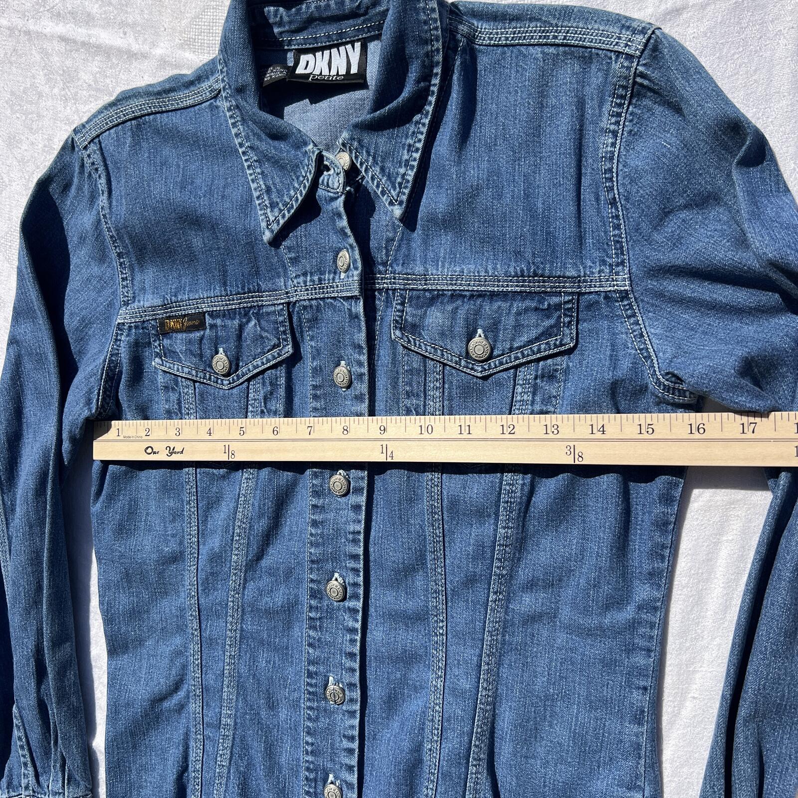 DKNY Jeans Petite Denim Button Front Shirt Jacket/Shacket Women’s P8 Medium Wash