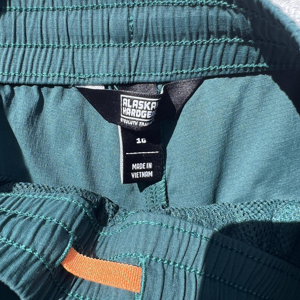 Duluth AKHG Access Point Pull-On Hiking Shorts Women’s Size 10 NWT Teal UPF 50