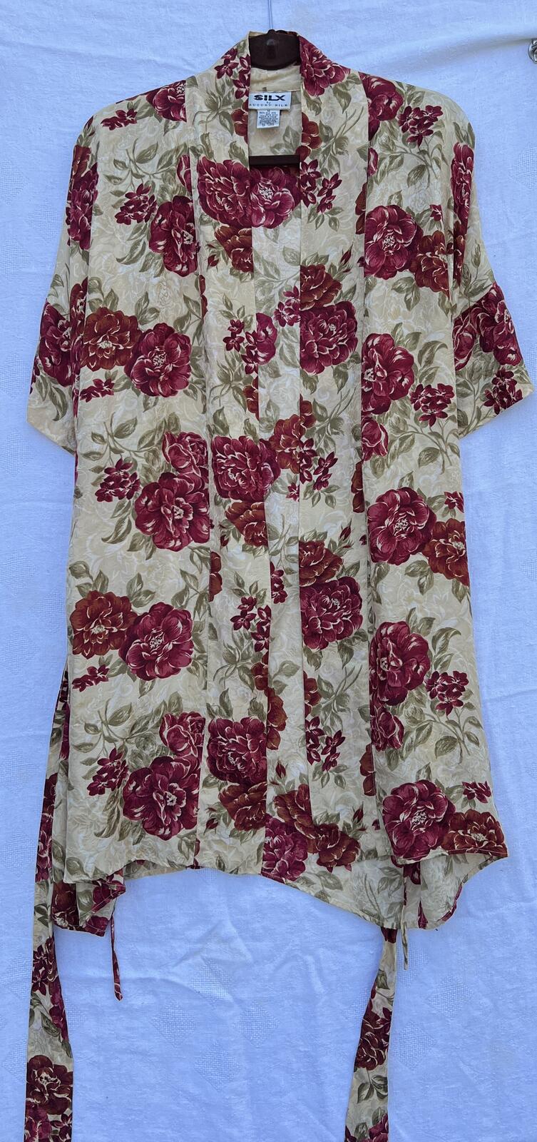 Vintage SILX by August Silk 100% Silk Floral Kimono Robe Cover-Up Medium
