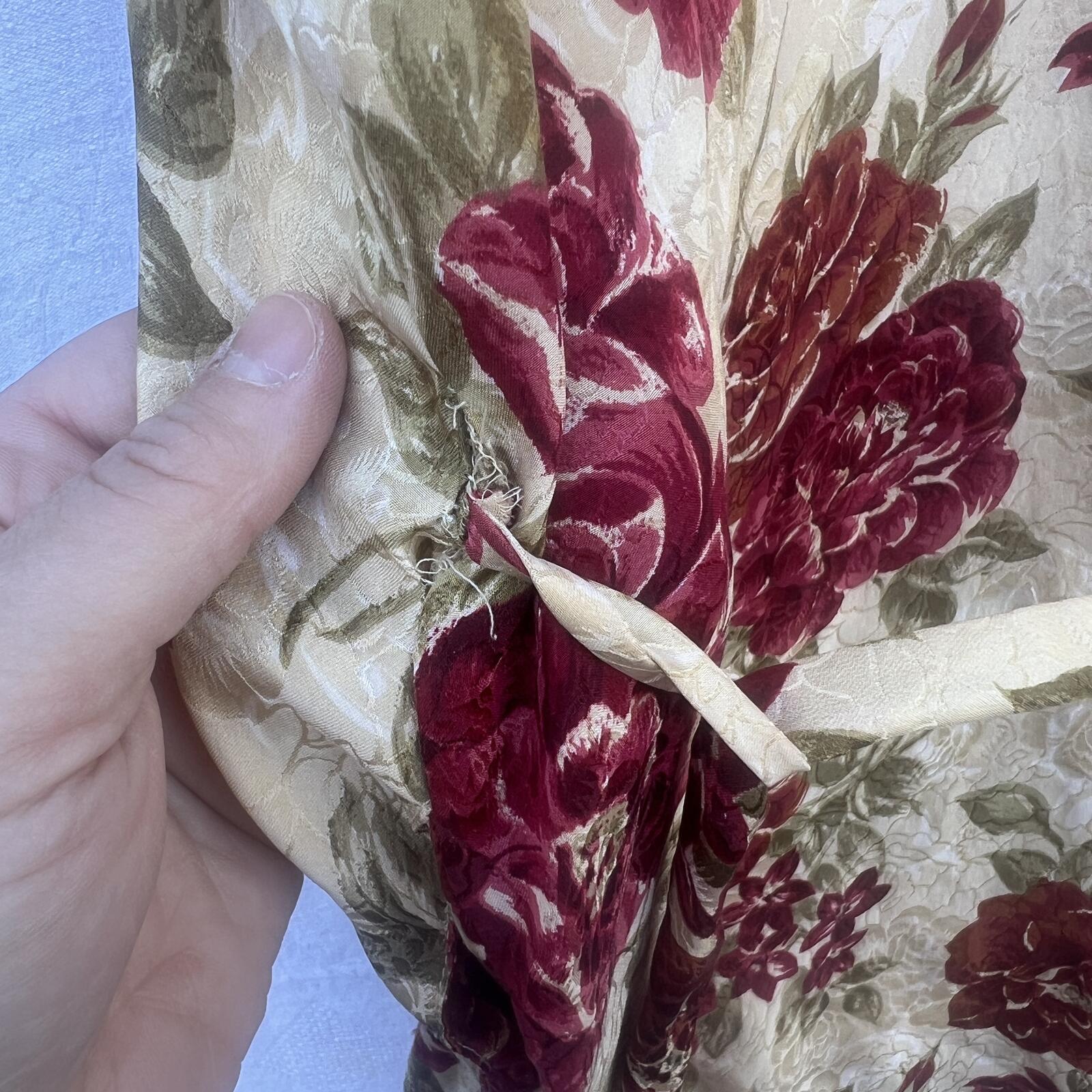 Vintage SILX by August Silk 100% Silk Floral Kimono Robe Cover-Up Medium