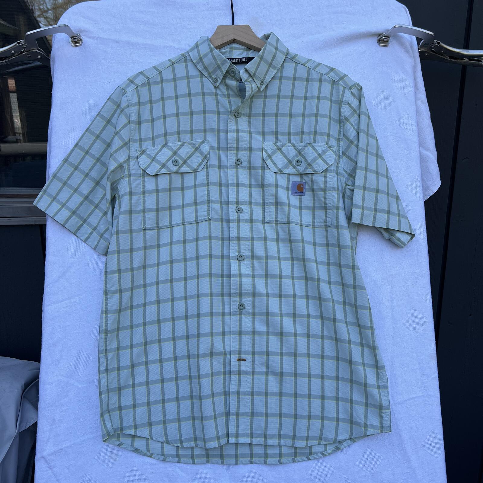 Carhartt Force Men’s Plaid Short Sleeve Button Down Shirt Size M Relaxed Fit