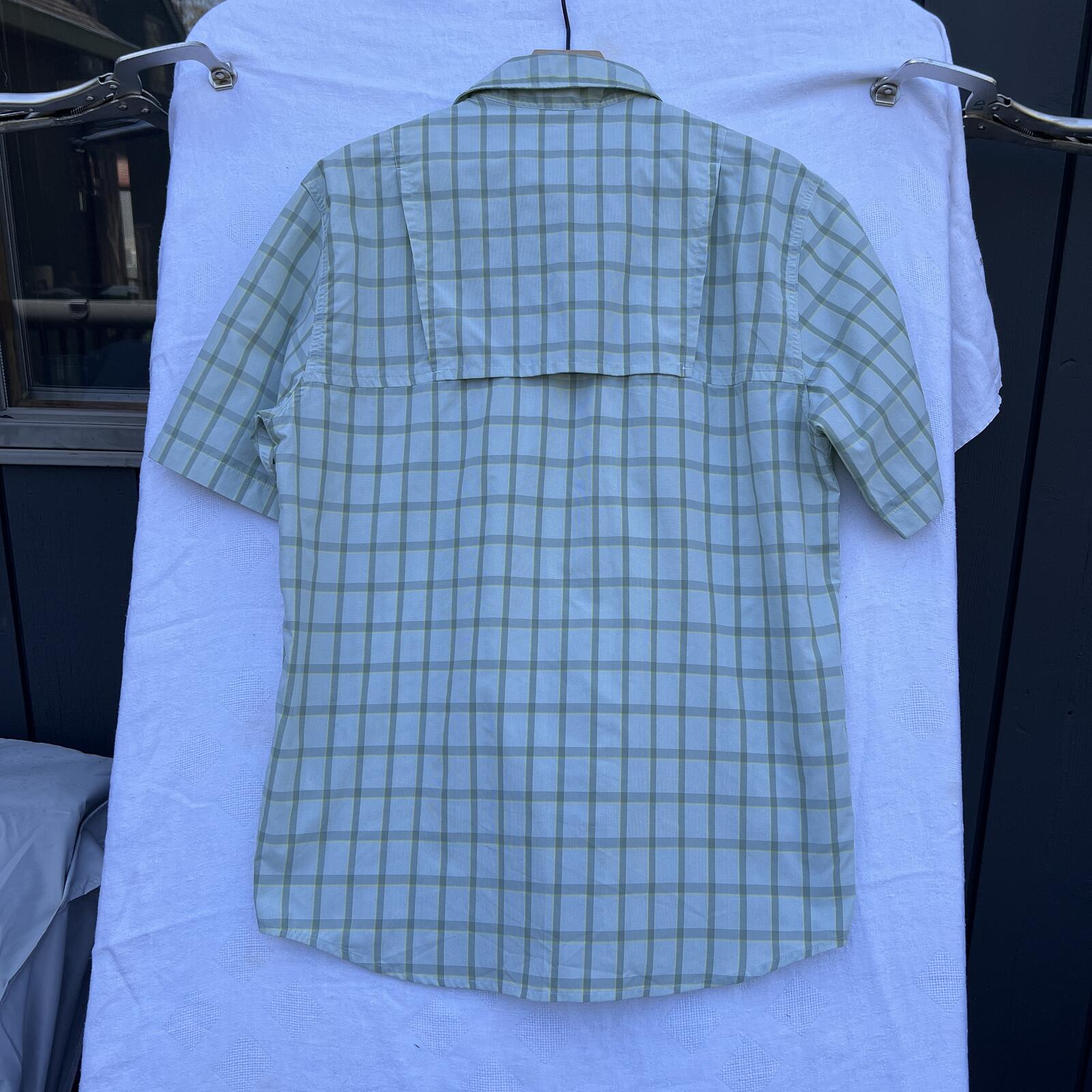Carhartt Force Men’s Plaid Short Sleeve Button Down Shirt Size M Relaxed Fit
