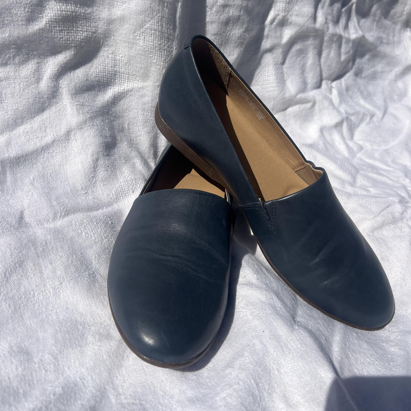 Dansko Leather Slip On Loafers Womens 41 Blue Comfort Flats NWOT