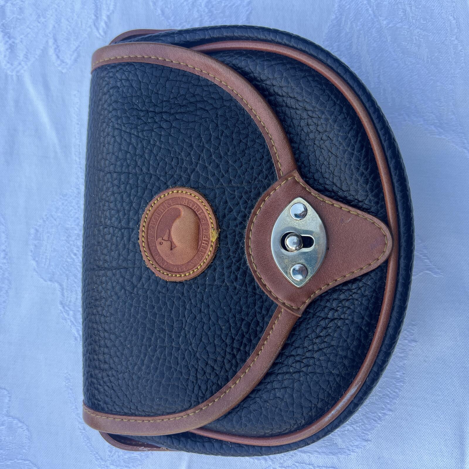 Vintage Pebbled Leather Crossbody Black & Tan Saddle Bag Classic Chic