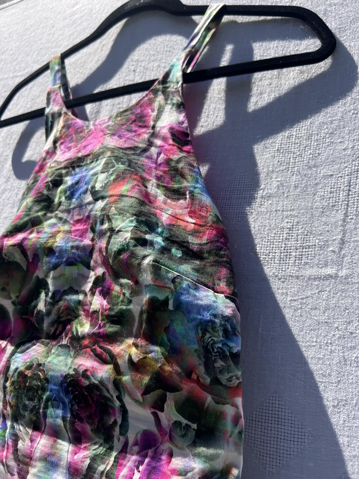 Nicole Miller Krista Sheath Dress Floral Pink Lined Strappy Size 2 Chic