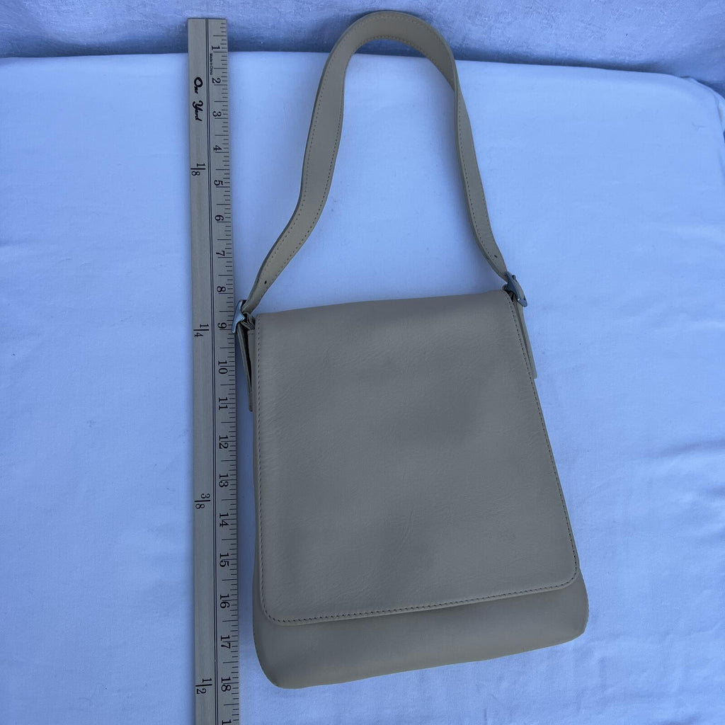 Vintage Coach 9408 Cream Leather Flap Shoulder Bag USA Minimalist EUC