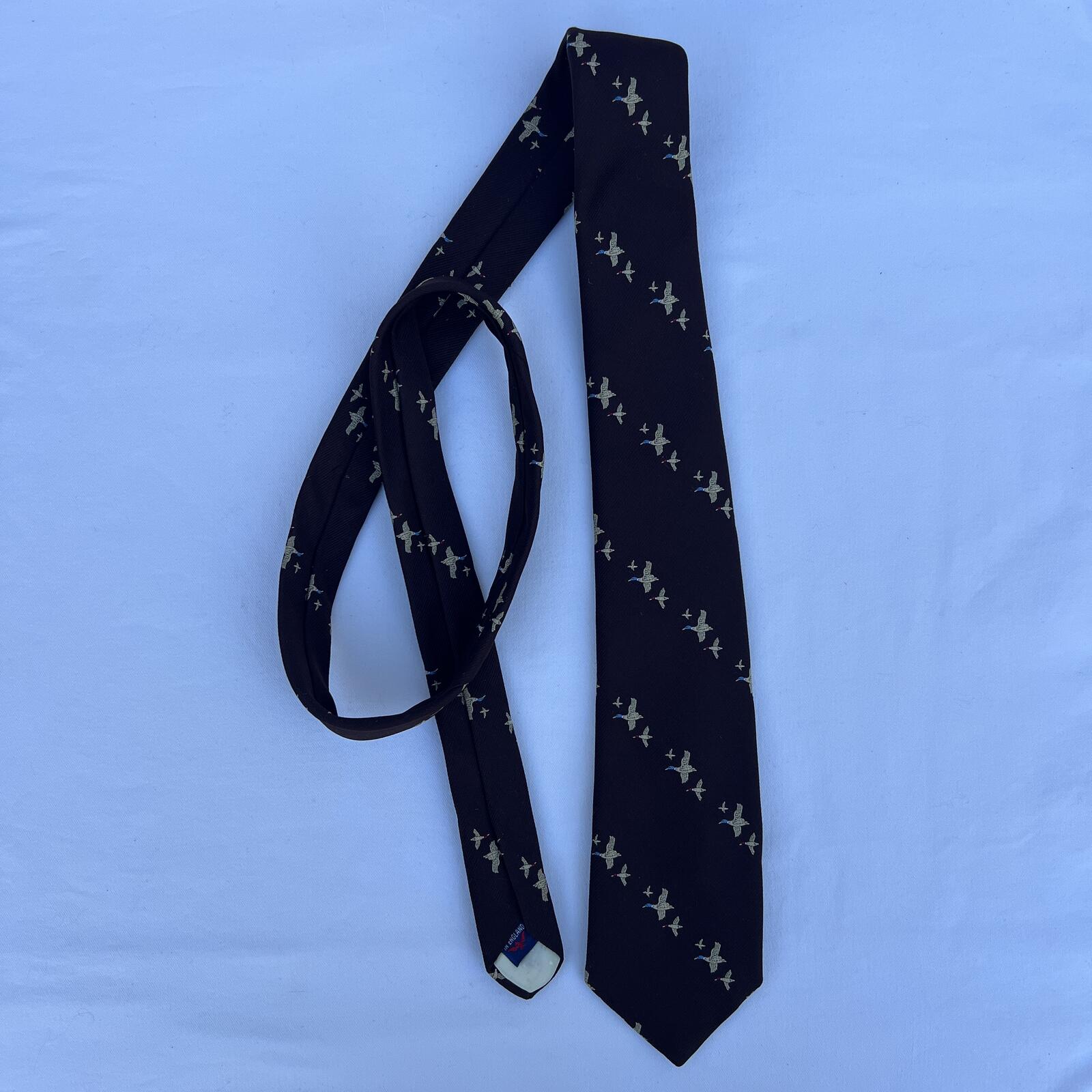 Vintage Country Clubs Duck Tie Brown Novelty Birds Hunting Necktie