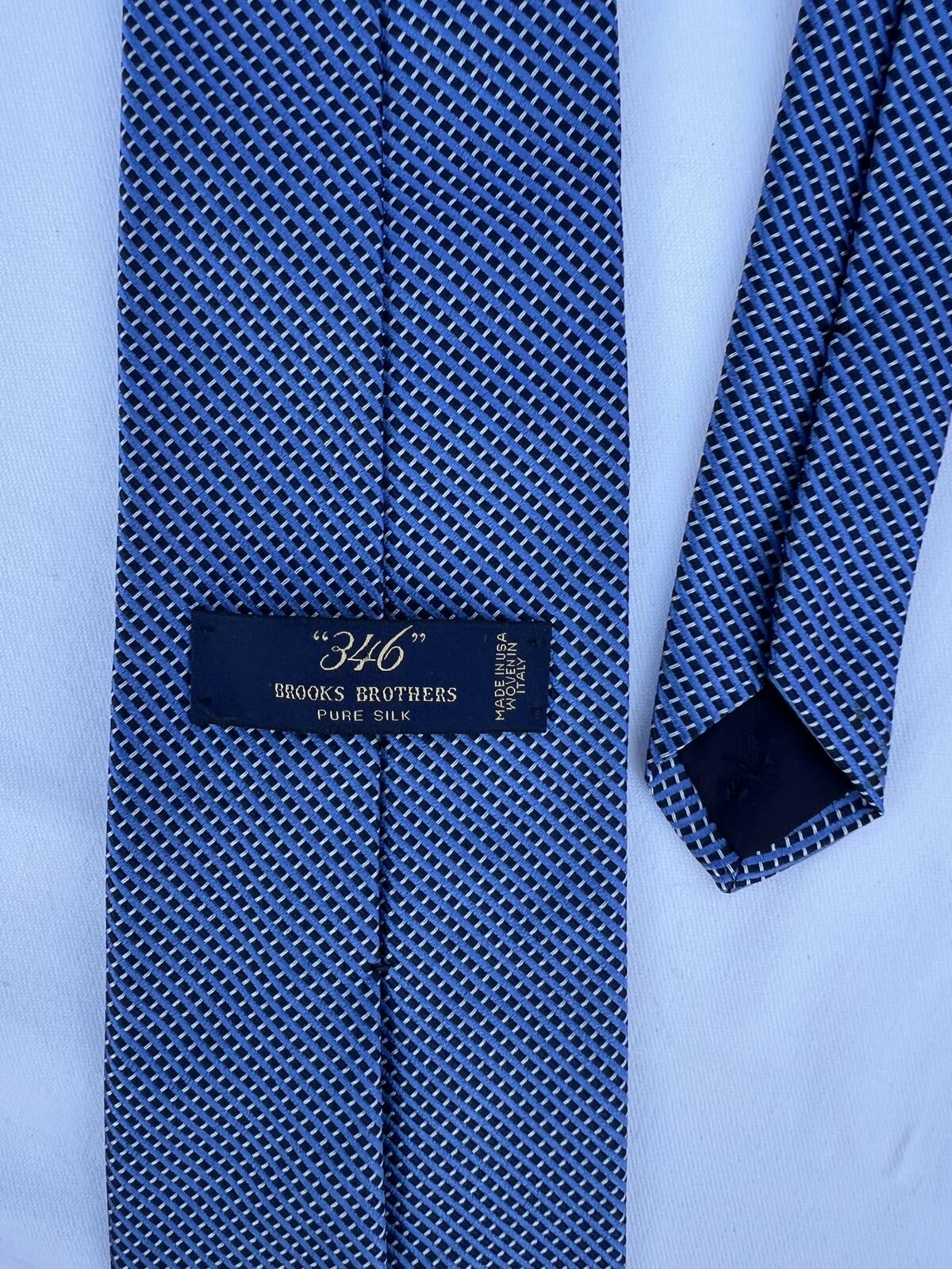 Brooks Brothers 346 Blue Silk Tie Micro Pattern Classic Business Necktie