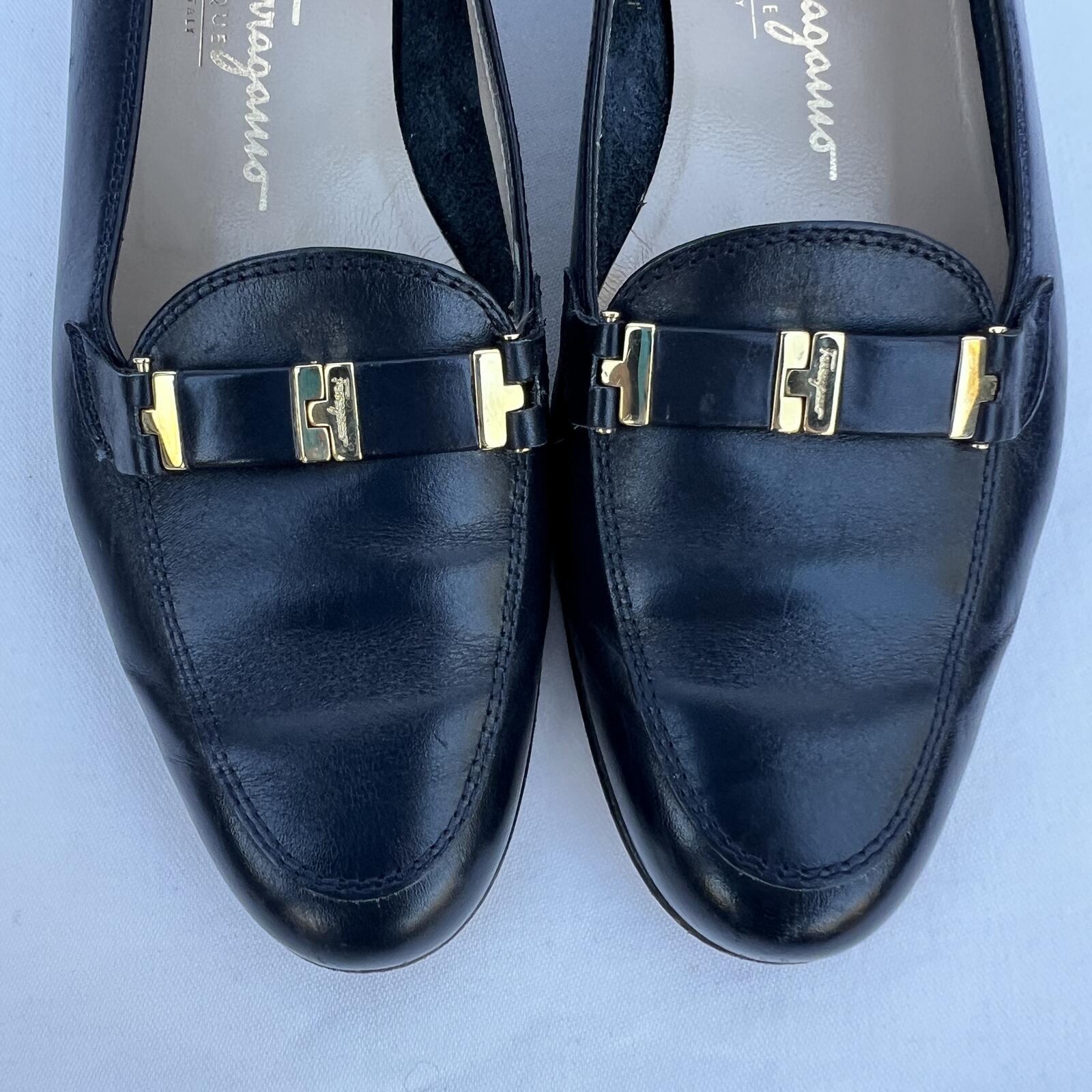 Vintage Ferragamo Black Leather Loafers Gold Gancini Italy Size 8 2A