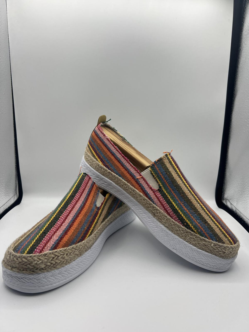 Colorful Striped Espadrille Slip On Shoes Lightweight Woven Boho Size 39