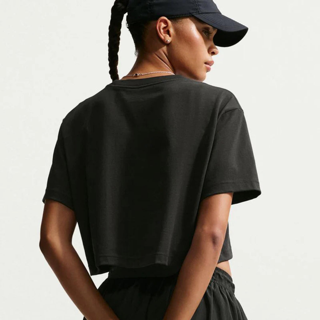 Nike Mini Swoosh Cropped Black Tee Loose Fit Cotton Women’s Size L