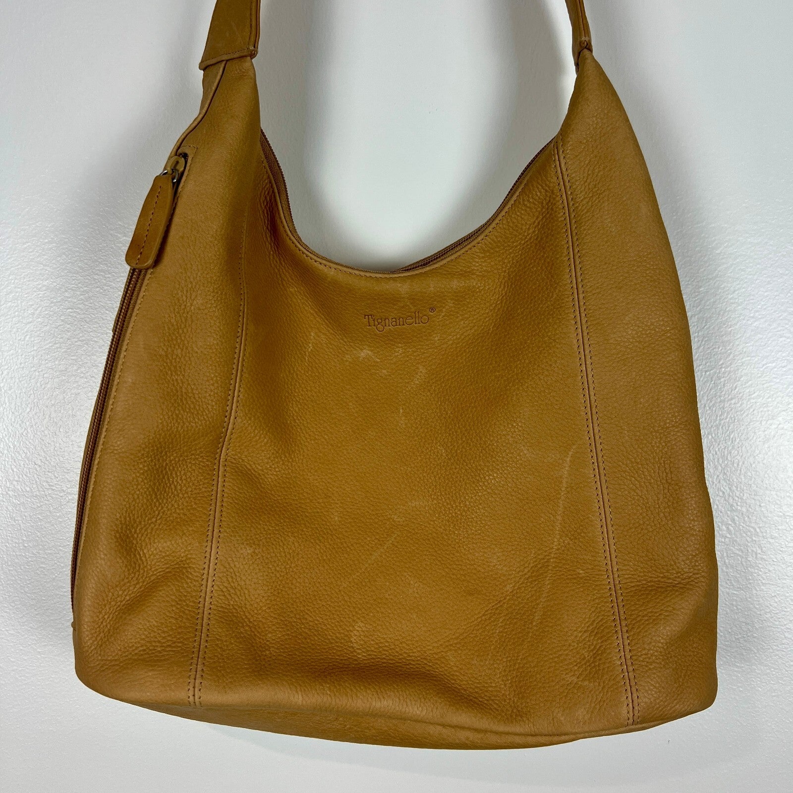 Tignanello Tan Pebbled Leather Hobo Shoulder Bag Large Zip Pocket Purse