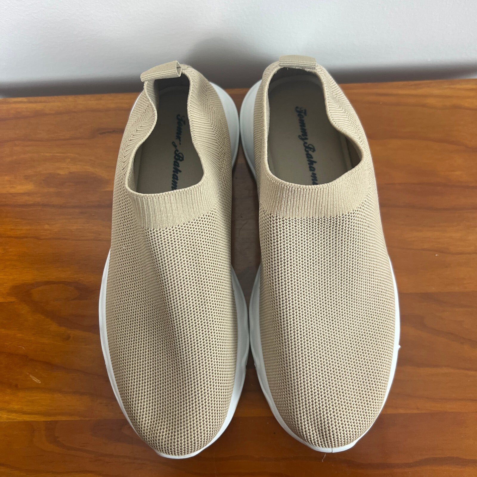 Tommy Bahama Beige Knit Slip-On Sneakers Comfort Walking Shoes Women's 7