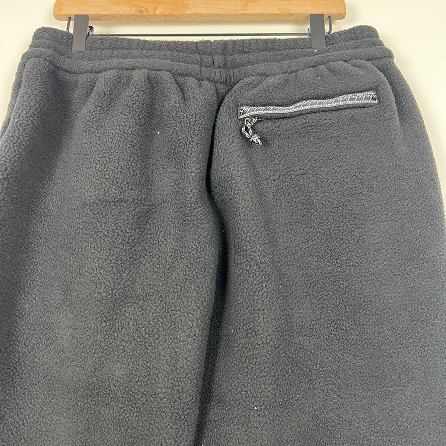 The North Face Men's Black Fleece Jogger Sweatpants Medium Circular Design NWOT