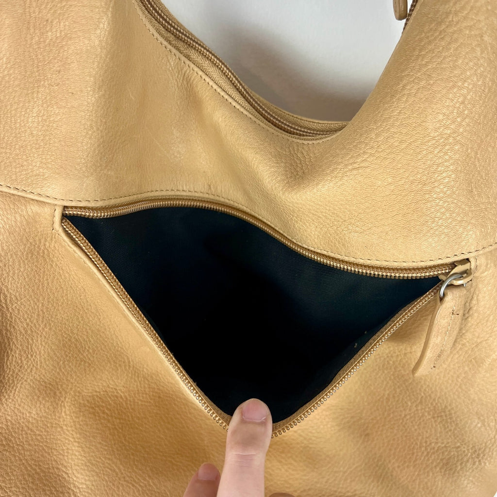 Tignanello Tan Pebbled Leather Hobo Shoulder Bag Large Zip Pocket Purse