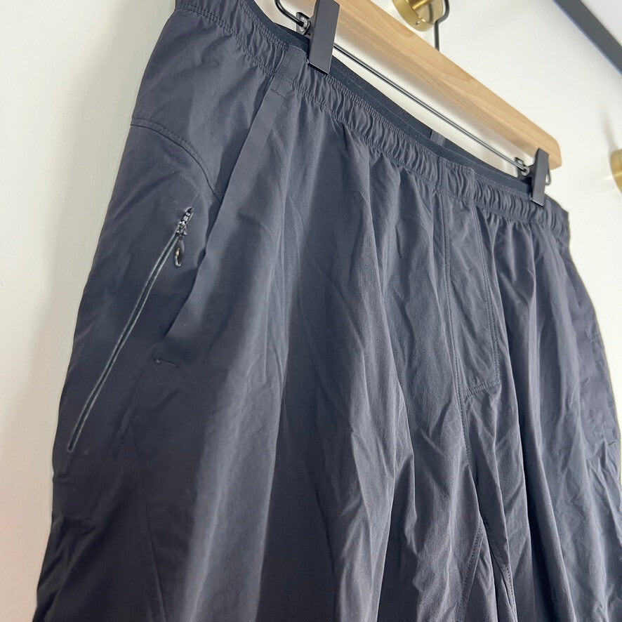 Arc'teryx Aptin Men's Black Trail Running Shorts Large Lightweight Stretch
