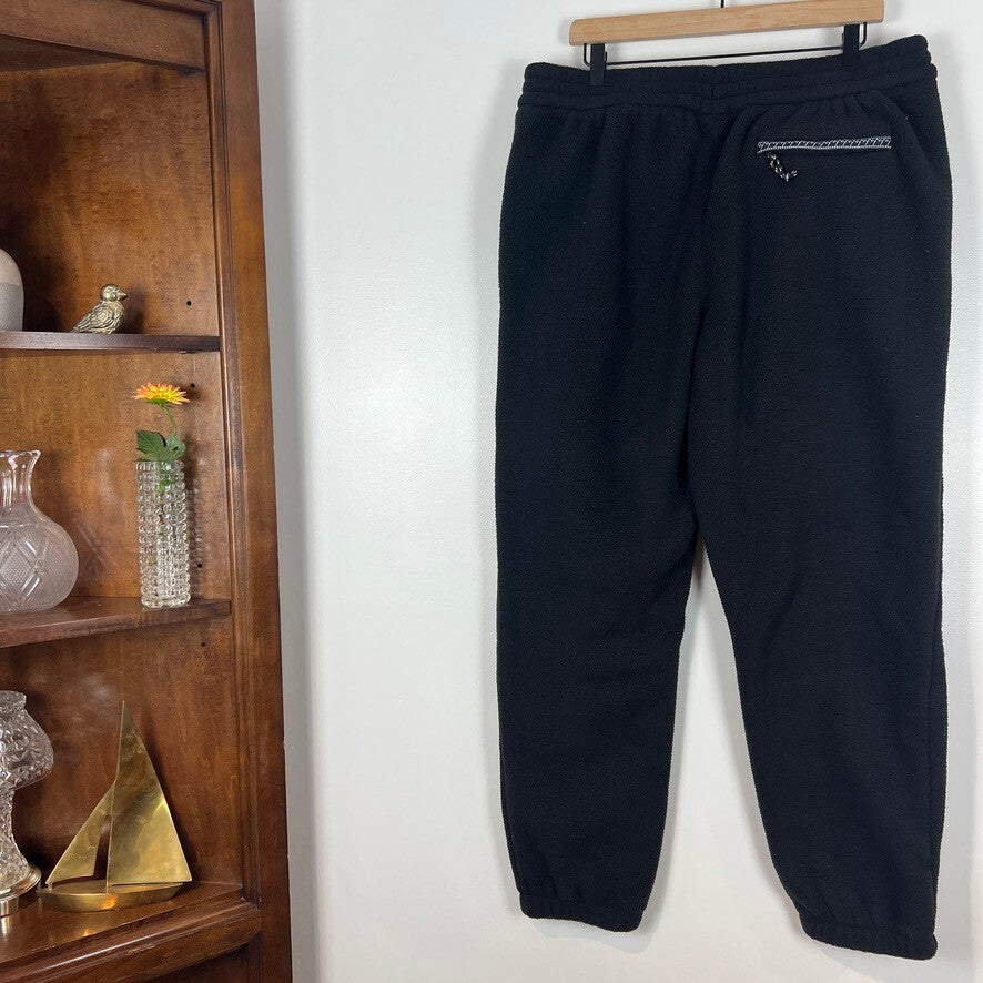 The North Face Men's Black Fleece Jogger Sweatpants Large Circular Design NWOT