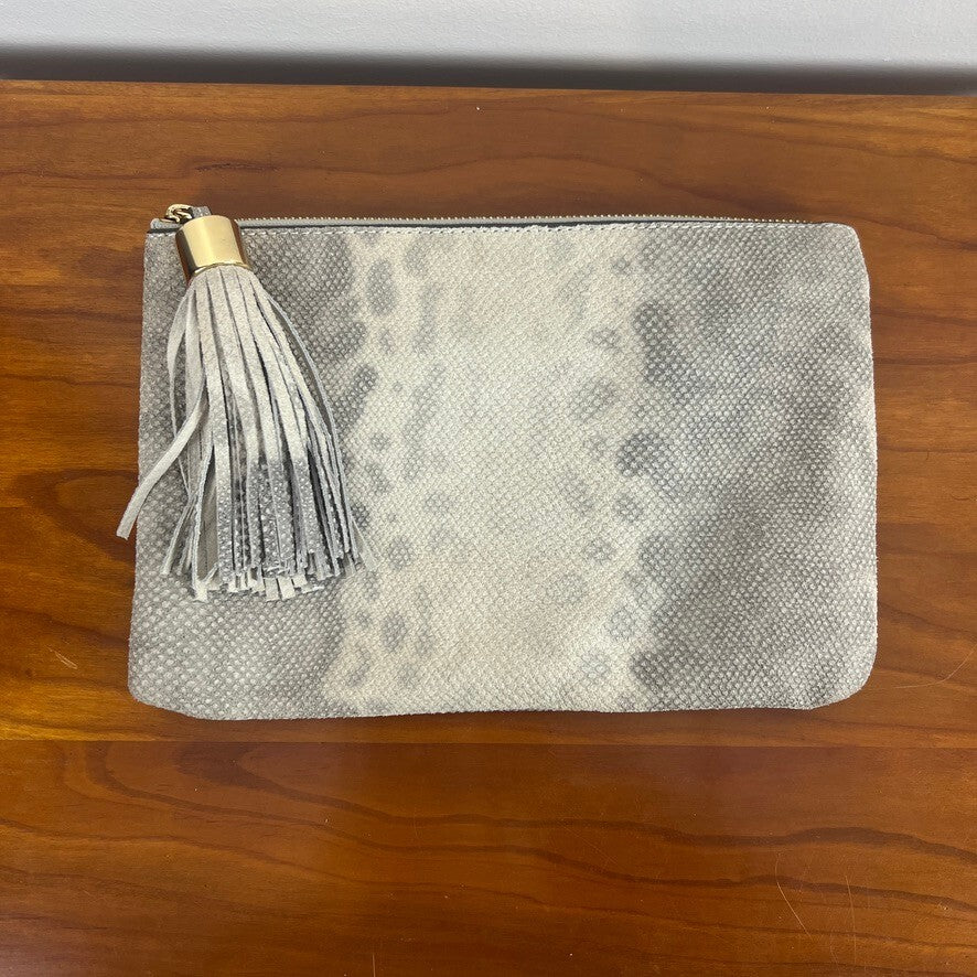 G.I.L.I. Gray Snakeskin Embossed Leather Tassel Zip Clutch Made in Italy
