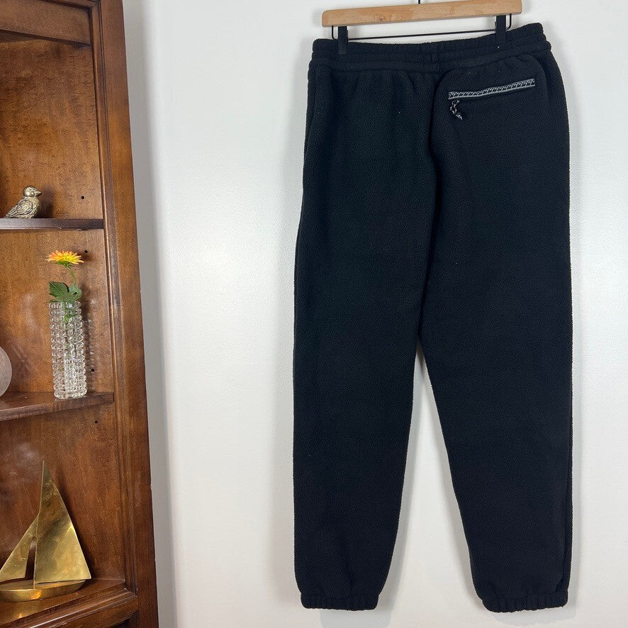 The North Face Men's Black Fleece Jogger Sweatpants Medium Circular Design NWOT