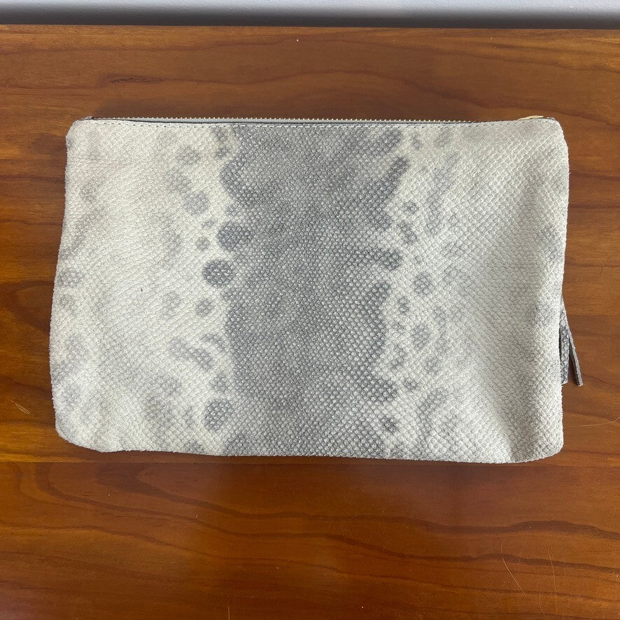 G.I.L.I. Gray Snakeskin Embossed Leather Tassel Zip Clutch Made in Italy